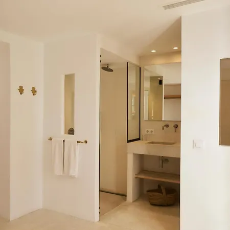 Hotel Forn Nou 4*