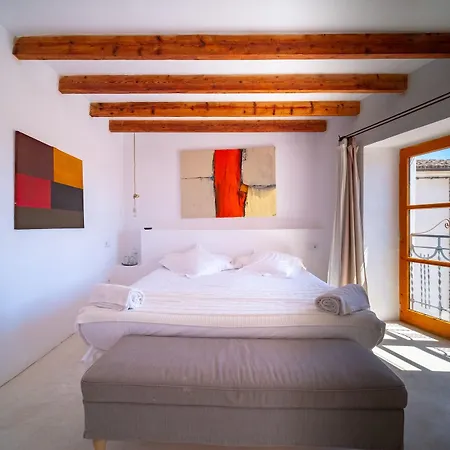 Petit Forn Nou Hotel